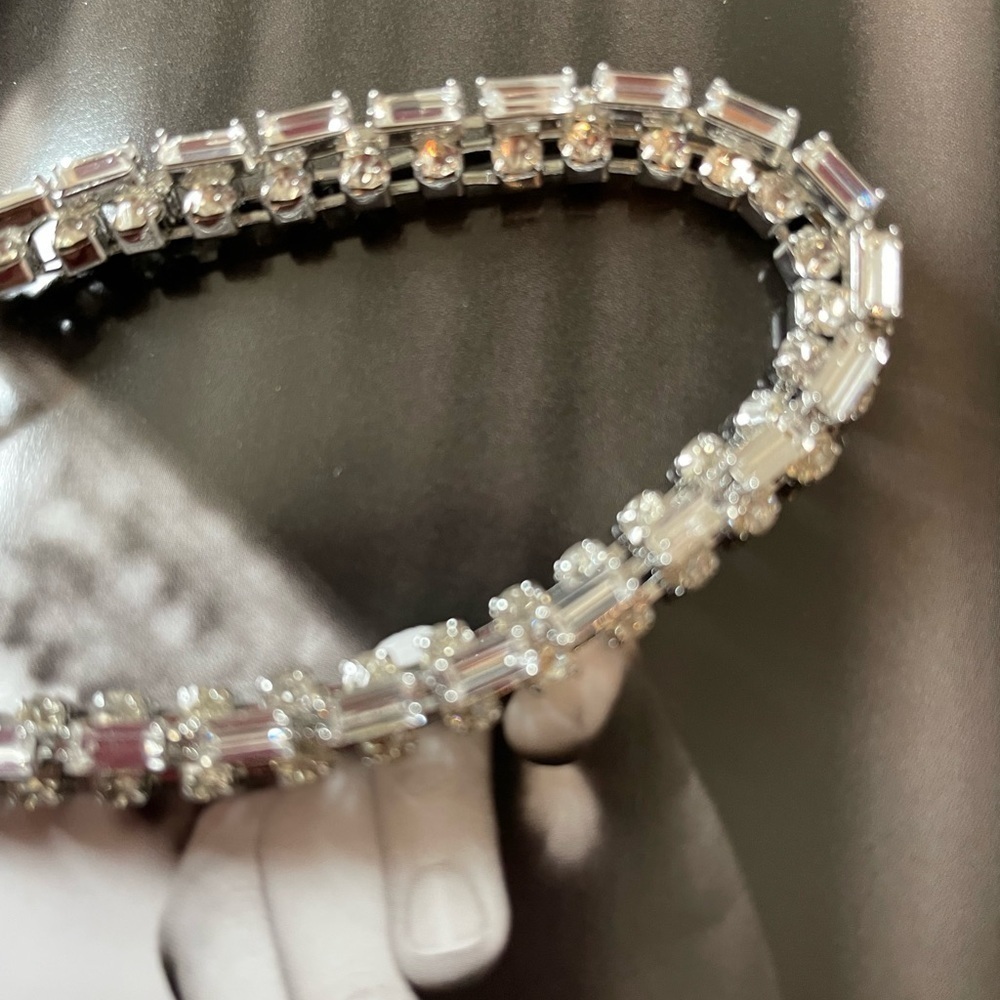 - New - BR silver tone bracelet